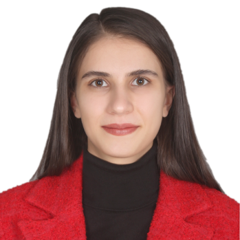 Usta, Ayşe Nur