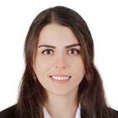 Yaşar, Büşra
